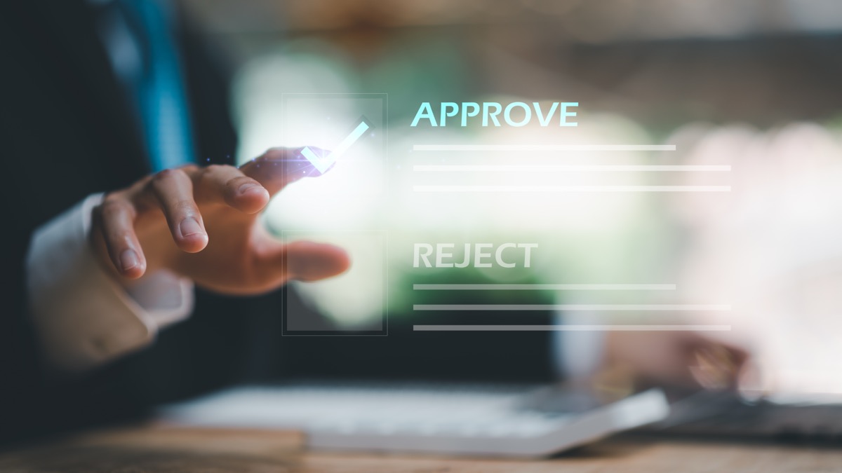 เมื่อระเบียบเจอคำว่าด่วนและคนใจอ่อน